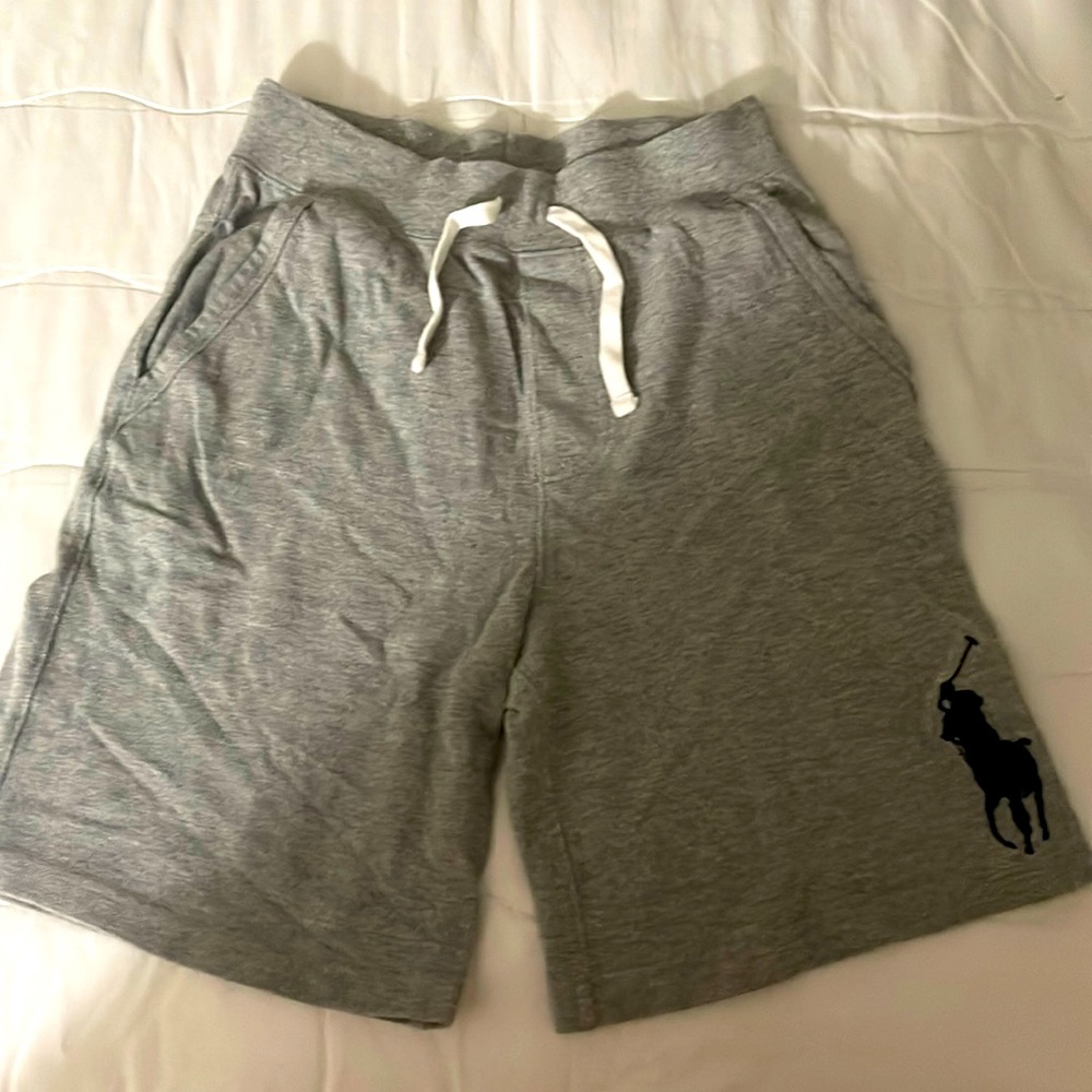 Gently used, boys size: S/P (8), grey shorts